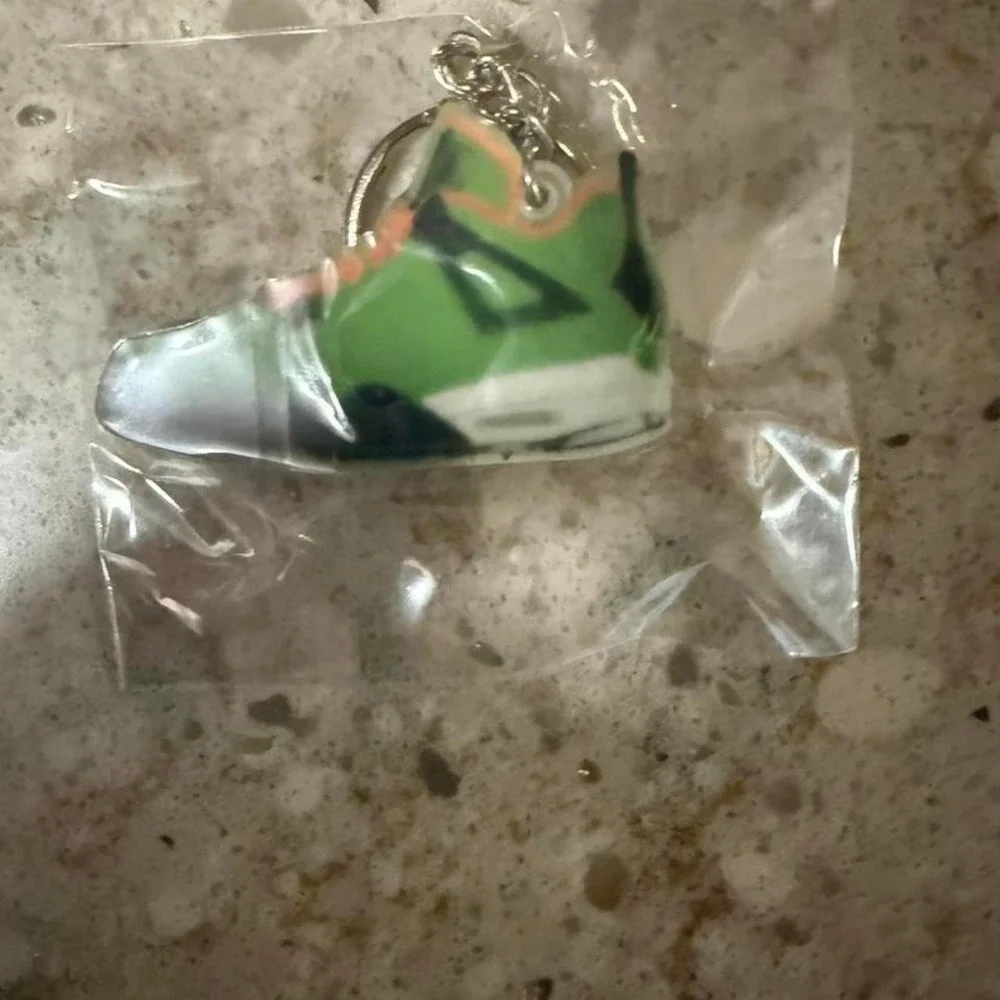 Jordan 4 green multi coloured keychain #sneakers #keychain box included